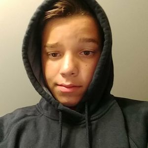 Meet your Posher, Ethan